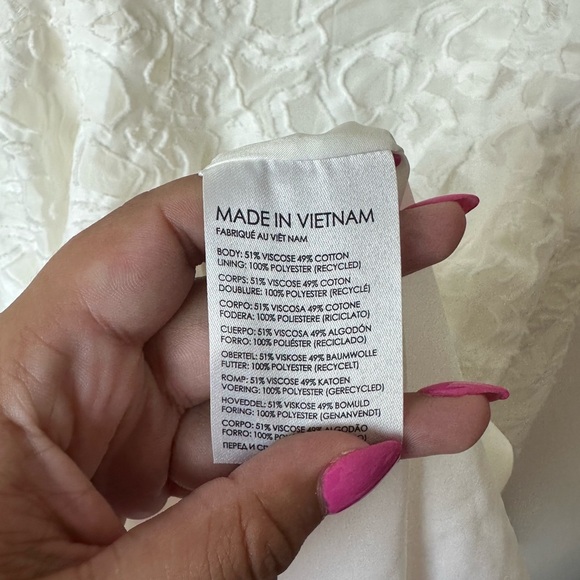 Club Monaco Textured Puff Sleeve V-Neck White Dress Size 10 - Picture 9 of 9